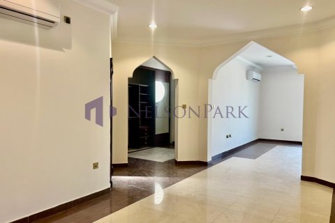 5 bedrooms Villa in Doha, Qatar No. 58386 13
