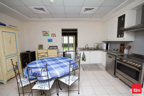 Villa de 5 dormitorios en Dubai, UAE No. 90570 12