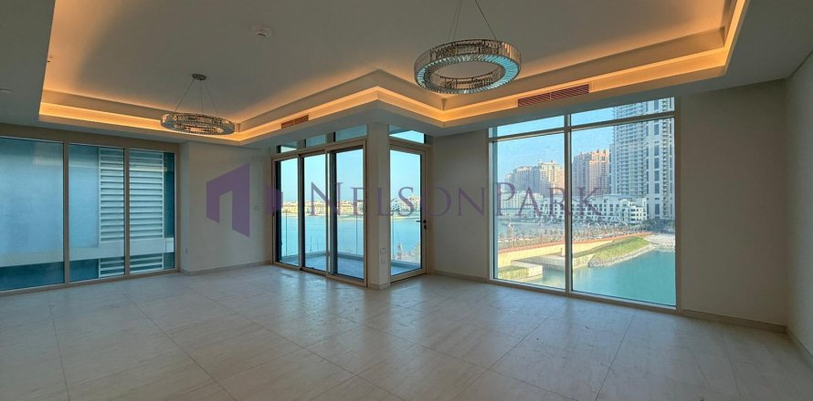 3 bedrooms Apartment in Doha, Qatar No. 58208