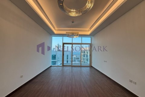 4 bedrooms Apartment in Doha, Qatar No. 58207 7