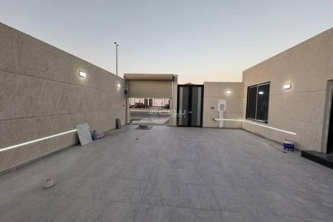 Villa de 5 chambres à Khobar, Saudi Arabia No. 60029 4