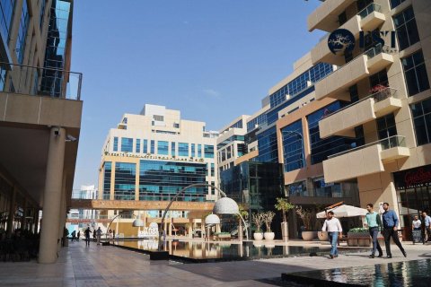 148.6مربع، مكتب في Bay Square, الإمارات العربية المتحدة رقم 9374 2