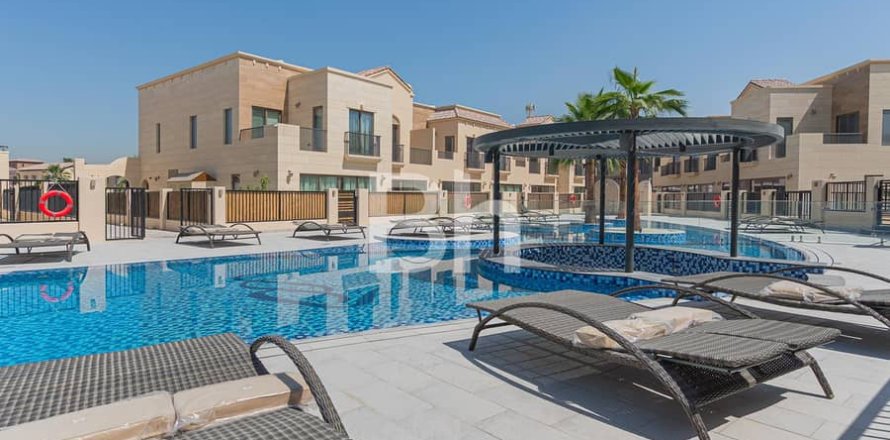 3 bedrooms Townhouse in Jumeirah Golf Estates, UAE No. 68201