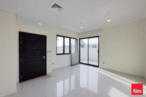 Villa de 3 dormitorios en Dubai, UAE No. 100350 8