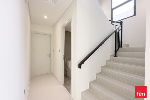 Villa de 3 dormitorios en Dubai, UAE No. 100350 6