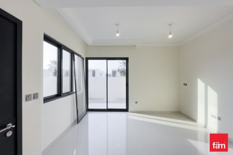 Villa de 3 dormitorios en Dubai, UAE No. 100350 9
