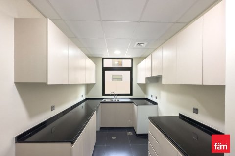 Villa de 3 dormitorios en Dubai, UAE No. 100350 11
