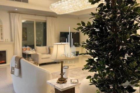 Villa de 4 dormitorios en Khalifa City, UAE No. 42128 15