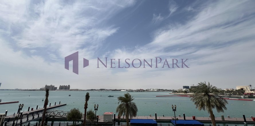 2 bedrooms Townhouse in Doha, Qatar No. 56888