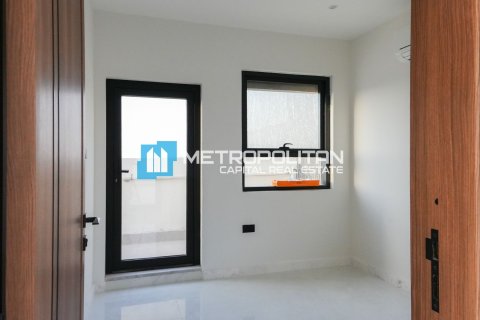 4 bedrooms Villa on the Yas Island, UAE No. 90855 13