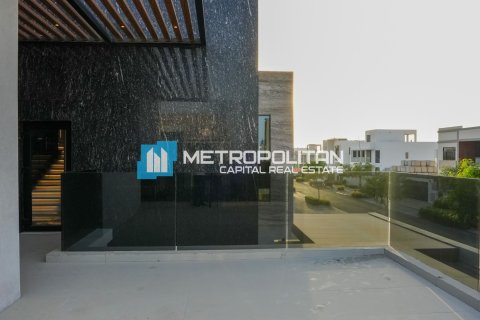 4 bedrooms Villa on the Yas Island, UAE No. 90855 19