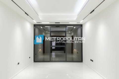 4 bedrooms Villa on the Yas Island, UAE No. 90855 17