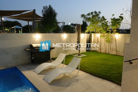 4 bedrooms Villa on the Yas Island, UAE No. 90855 7
