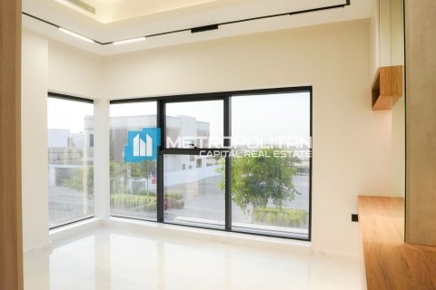 4 bedrooms Villa on the Yas Island, UAE No. 90855 21