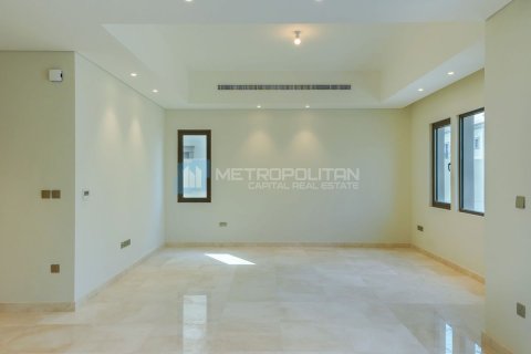 4 bedrooms Villa in Khalifa City, UAE No. 90850 13