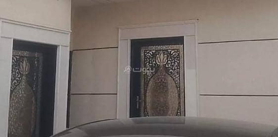 6 bedrooms Villa in Riyadh, Saudi Arabia No. 98782
