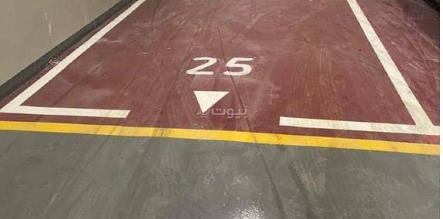 5 bedrooms Apartment in Riyadh, Saudi Arabia No. 98781