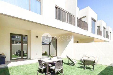 Villa de 3 chambres à EMAAR South, UAE No. 99927 1