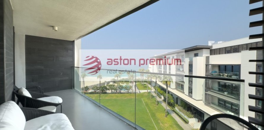 3 bedrooms Apartment in Dubai, UAE No. 101901