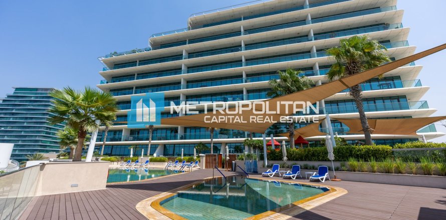 3 bedrooms Apartment in Al Raha Beach, UAE No. 92231
