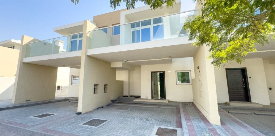 Townhouse de 3 chambres à Dubai, UAE No. 102534