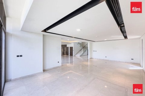 Villa de 4 dormitorios  No. 106566 4