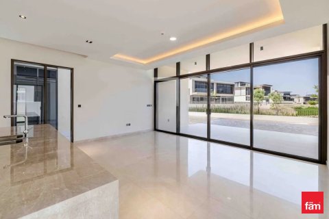 Villa de 4 dormitorios  No. 106566 11