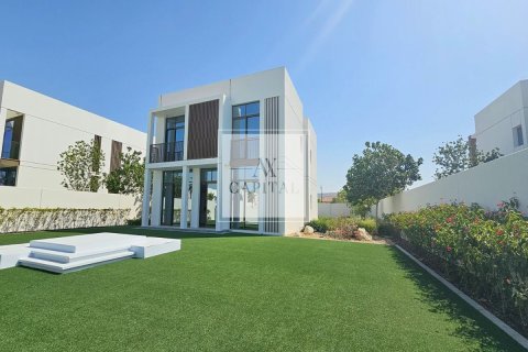 4 غرف نوم فيلا في أبو ظبي, الإمارات العربية المتحدة رقم 22705 1