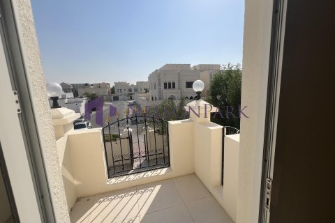 4 bedrooms Villa in Doha, Qatar No. 58171 17