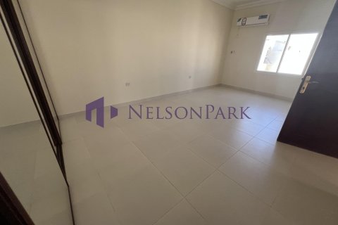 4 bedrooms Villa in Doha, Qatar No. 58171 20