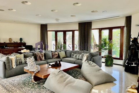 5 bedrooms Villa in Doha, Qatar No. 58170 29