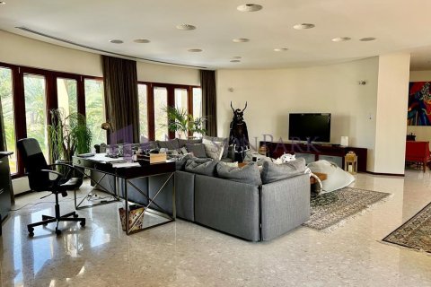5 bedrooms Villa in Doha, Qatar No. 58170 30