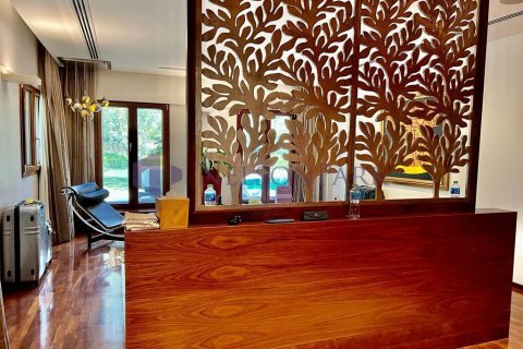 5 bedrooms Villa in Doha, Qatar No. 58170 27