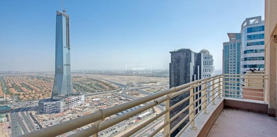 Apartment de 2 dormitorios en Jumeirah Lake Towers, UAE No. 104798