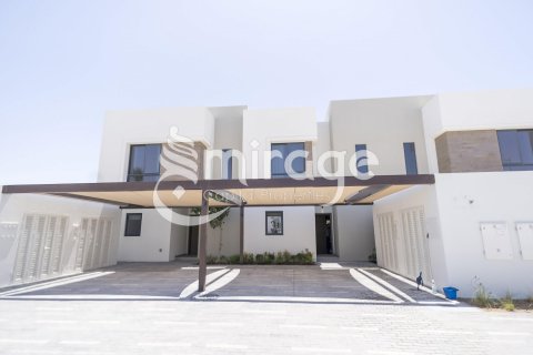 3 bedrooms Townhouse on the Yas Island, UAE No. 81183 1