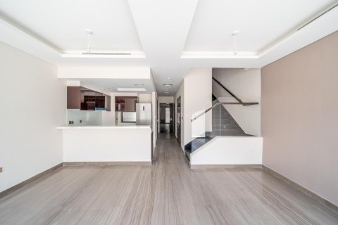 4 غرف نوم فيلا في داماك هيلز (أكويا باي داماك), الإمارات العربية المتحدة رقم 102951 4