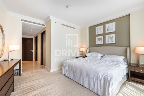 Apartment de 2 dormitorios en The Address Residence Fountain Views, UAE No. 83934 11