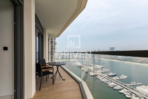 Квартира с 2 спальнями в EMAAR Beachfront, ОАЭ №84691 8
