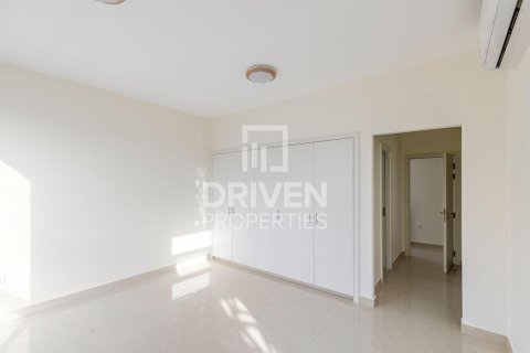 Townhouse de 4 dormitorios en Town Square, UAE No. 84918 4