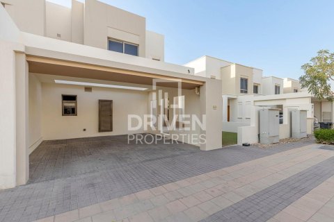 Townhouse de 4 dormitorios en Town Square, UAE No. 84918 19