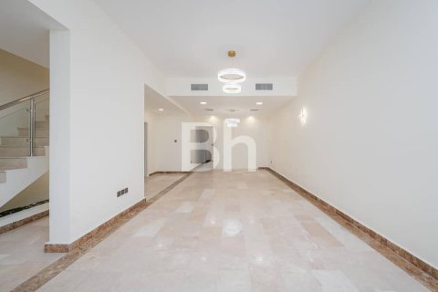 Таунхаус с 4 спальнями в Джумейра Вилладж Серкл, ОАЭ №87208 3