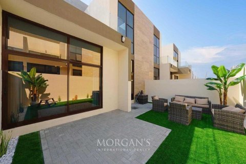 Villa de 4 chambres à District 11, UAE No. 81733 1