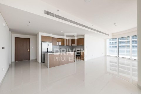 3 bedrooms Apartment in EMAAR Beachfront, UAE No. 83706 8