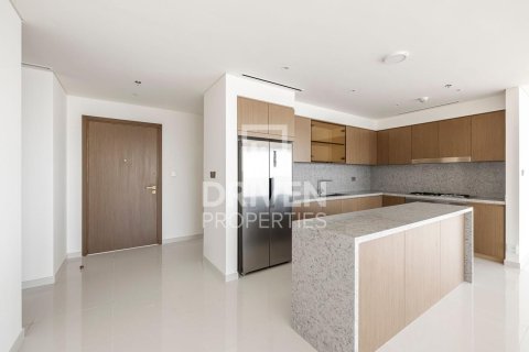 3 bedrooms Apartment in EMAAR Beachfront, UAE No. 83706 9