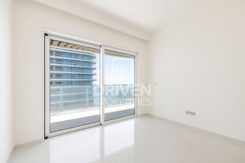 3 bedrooms Apartment in EMAAR Beachfront, UAE No. 83706 15
