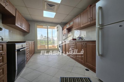 Квартира с 2 спальнями в Al Hamra Village, ОАЭ №88548 7