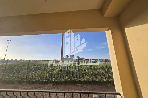 Квартира с 2 спальнями в Al Hamra Village, ОАЭ №88548 2