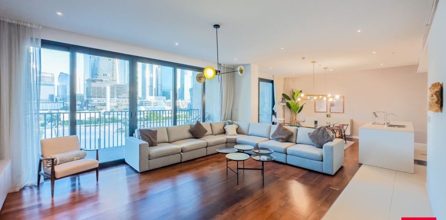 3 bedrooms Apartment  No. 107223