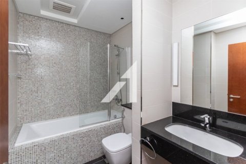 Apartment de 1 dormitorio en Central Park Tower, UAE No. 90895 17
