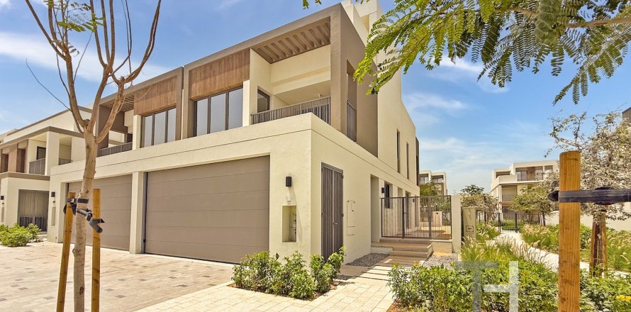4 bedrooms Villa in Tilal Al Ghaf, UAE No. 80312